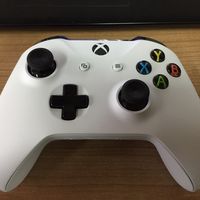 x One S 蓝牙手柄 开箱及使用方法分享(win10,